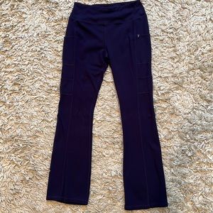 Jaanuu Women’s Bootcut Yoga Scrub Pant Size Small. Navy.